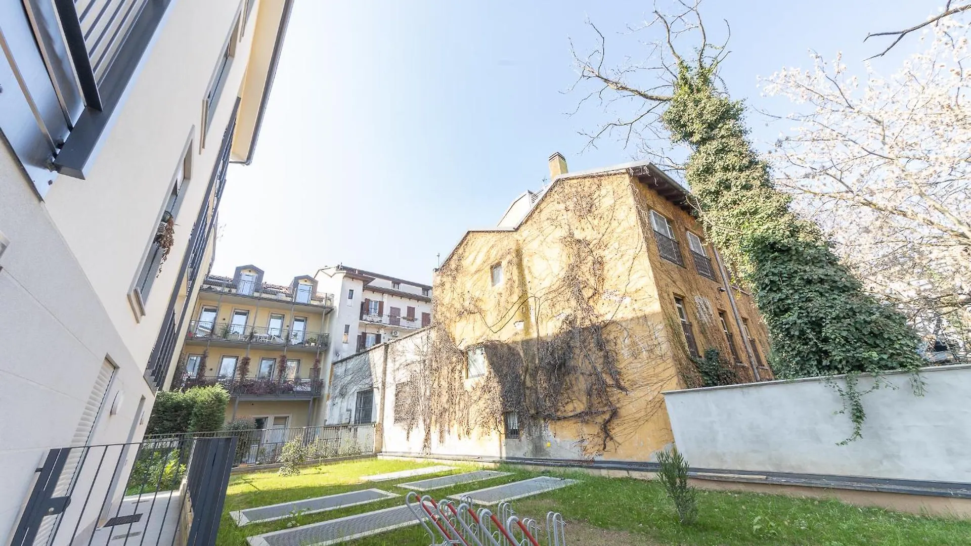 Апартаменты Casa Atelier Ponti - Navigli Milano Италия