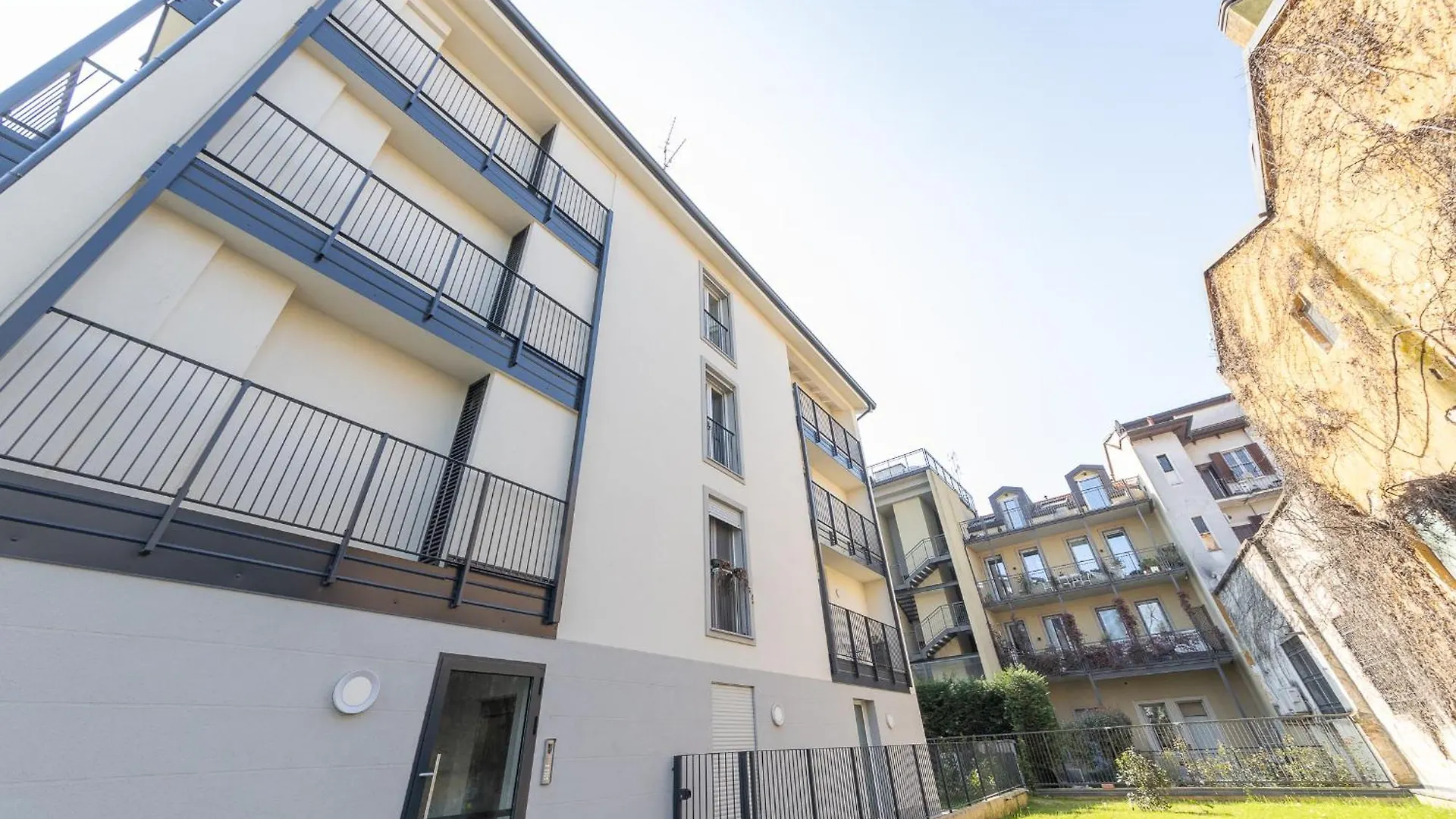 Апартаменты Casa Atelier Ponti - Navigli Milano Италия